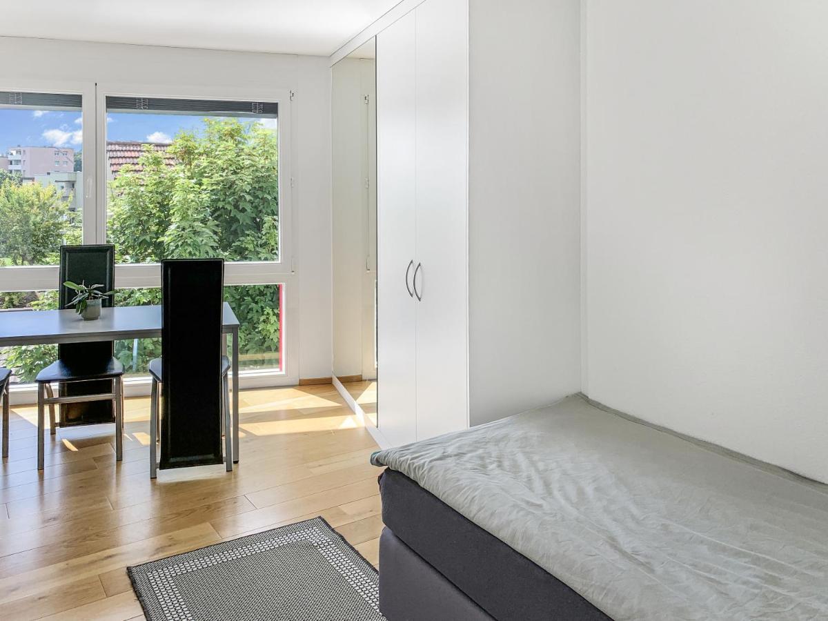 Haus Zur Lilie Hotel Hinwil Екстериор снимка